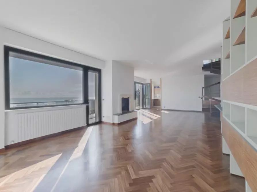 Immagine 4 di Appartamento in vendita  in STRADA VICINALE FRANCESCONE, 19 a Pescara
