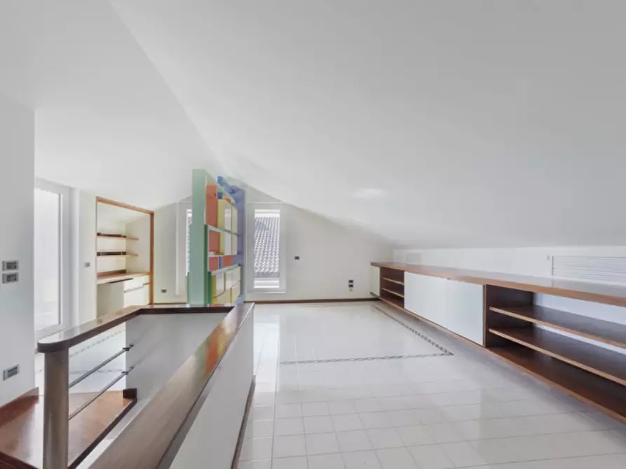 Immagine 19 di Appartamento in vendita  in STRADA VICINALE FRANCESCONE, 19 a Pescara