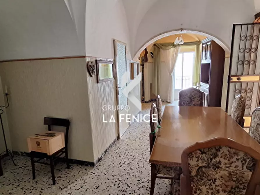 Immagine 18 di Casa indipendente in vendita  in via Dura a Locorotondo