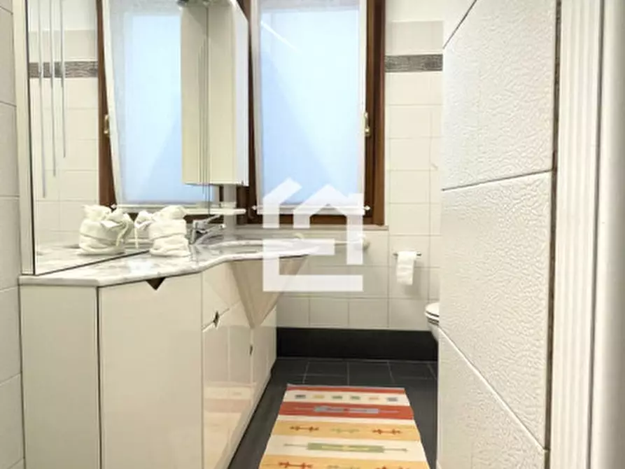 Immagine 12 di Appartamento in affitto  in VIA FIENILE a Padenghe Sul Garda