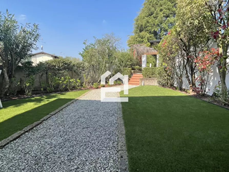 Immagine 20 di Appartamento in affitto  in VIA FIENILE a Padenghe Sul Garda