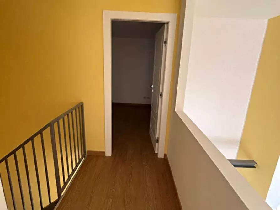 Immagine 8 di Appartamento in vendita  in salita cacciottoli 6 a Napoli