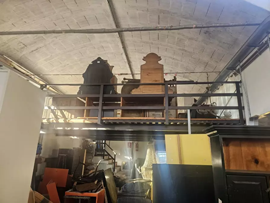 Immagine 11 di Capannone industriale in vendita  in Via Villa Fontana, 57, 55018 Capannori LU, Italia a Capannori