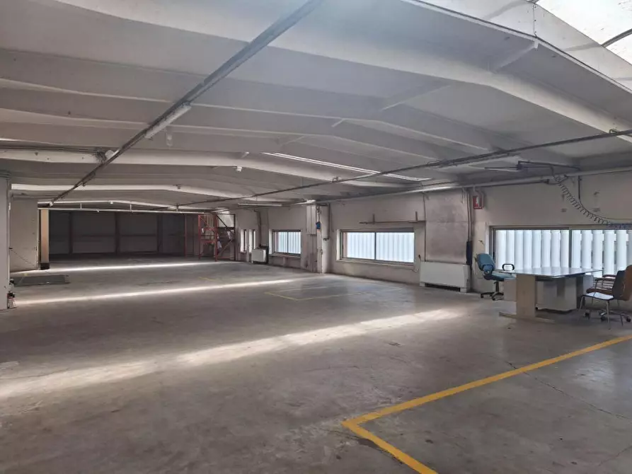 Immagine 4 di Capannone industriale in vendita  in Arzignano VI, Italia a Vicenza
