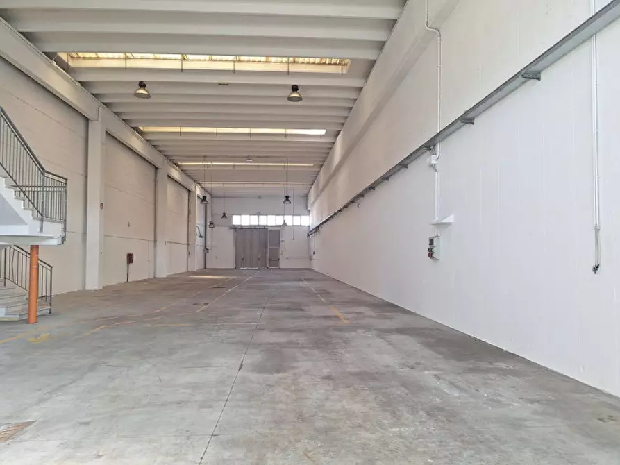 Immagine 6 di Capannone industriale in vendita  in Arzignano VI, Italia a Vicenza