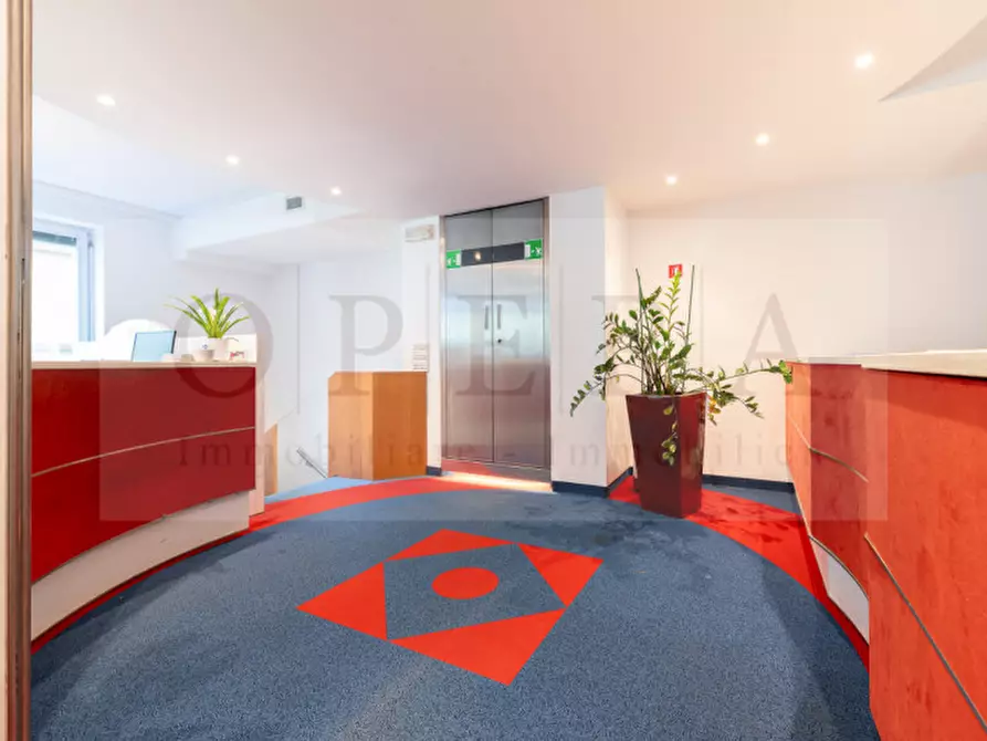 Immagine 3 di Ufficio in vendita  in via Sernesi 10 a Bolzano