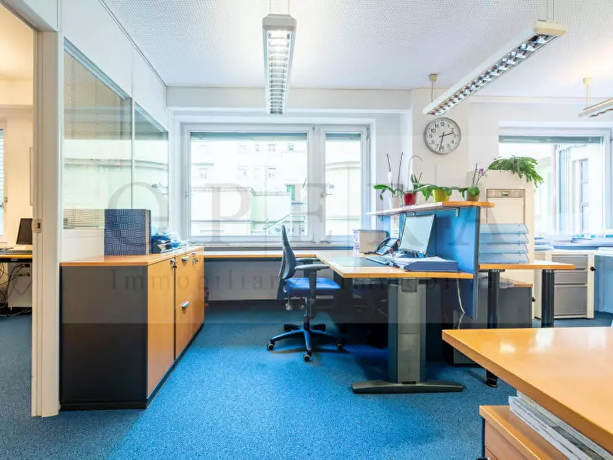 Immagine 8 di Ufficio in vendita  in via Sernesi 10 a Bolzano