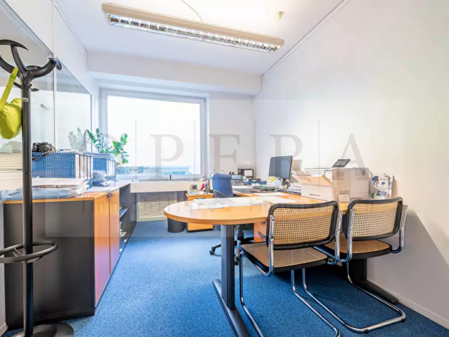 Immagine 11 di Ufficio in vendita  in via Sernesi 10 a Bolzano