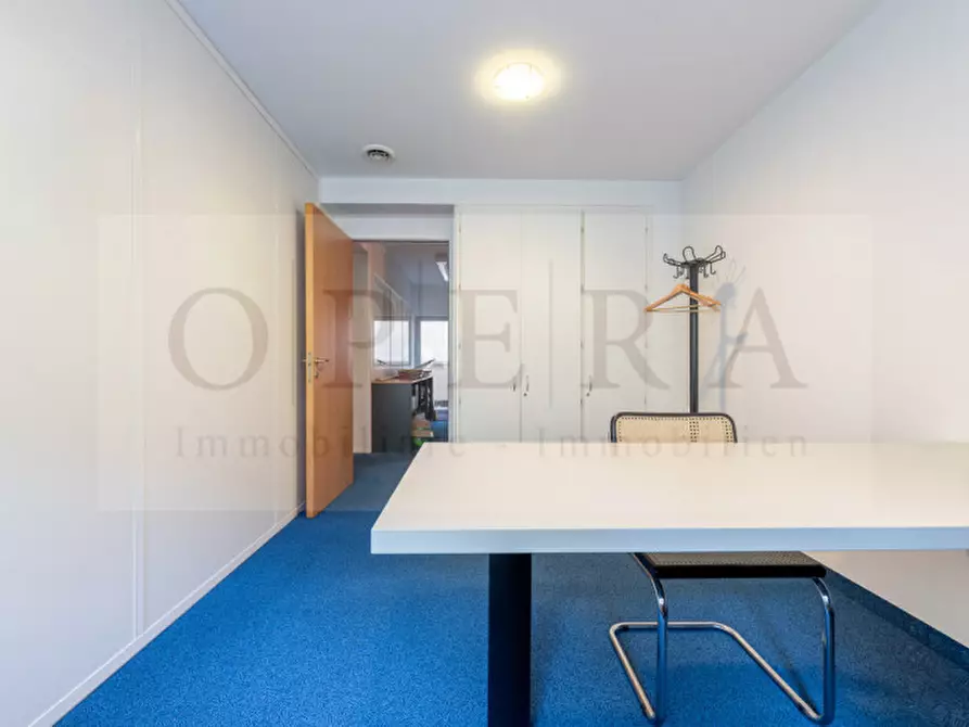 Immagine 15 di Ufficio in vendita  in via Sernesi 10 a Bolzano
