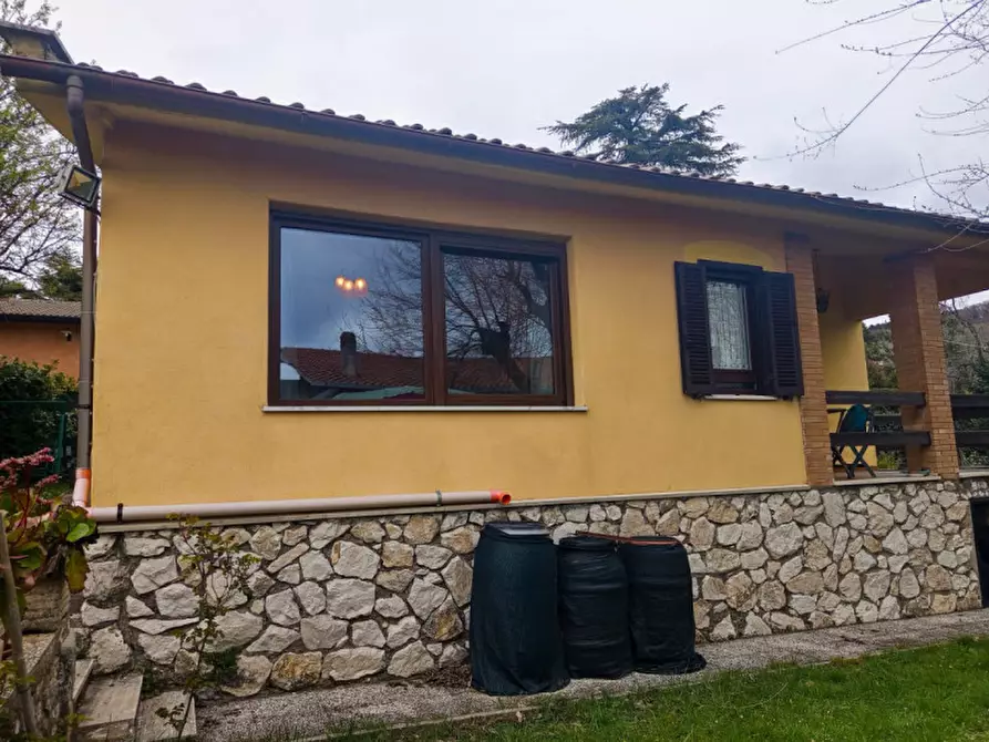 Immagine 1 di Villa in vendita  in Via della Pineta 81 a Monteflavio