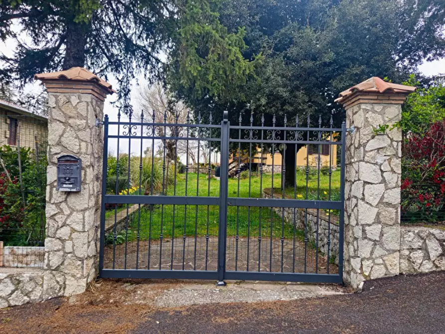 Immagine 10 di Villa in vendita  in Via della Pineta 81 a Monteflavio
