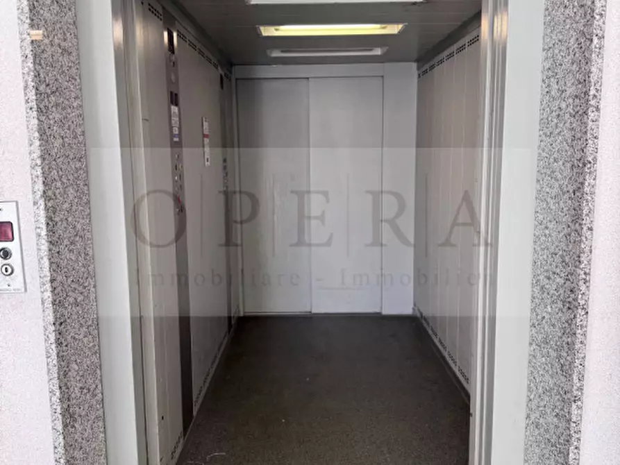 Immagine 1 di Ufficio in vendita  in Alois-Kuperion-Straße - Via Alois Kuperion a Merano .Meran.