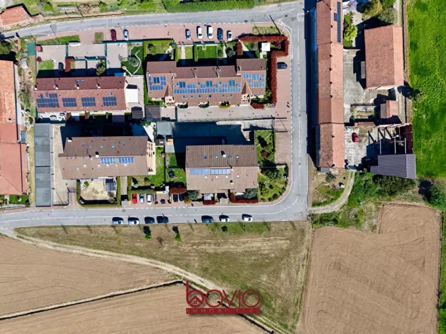 Immagine 6 di Appartamento in vendita  in Via Massimo D'Azeglio 7 a Rondissone
