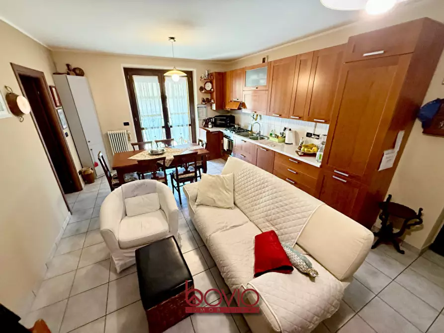 Immagine 13 di Appartamento in vendita  in Via Massimo D'Azeglio 7 a Rondissone