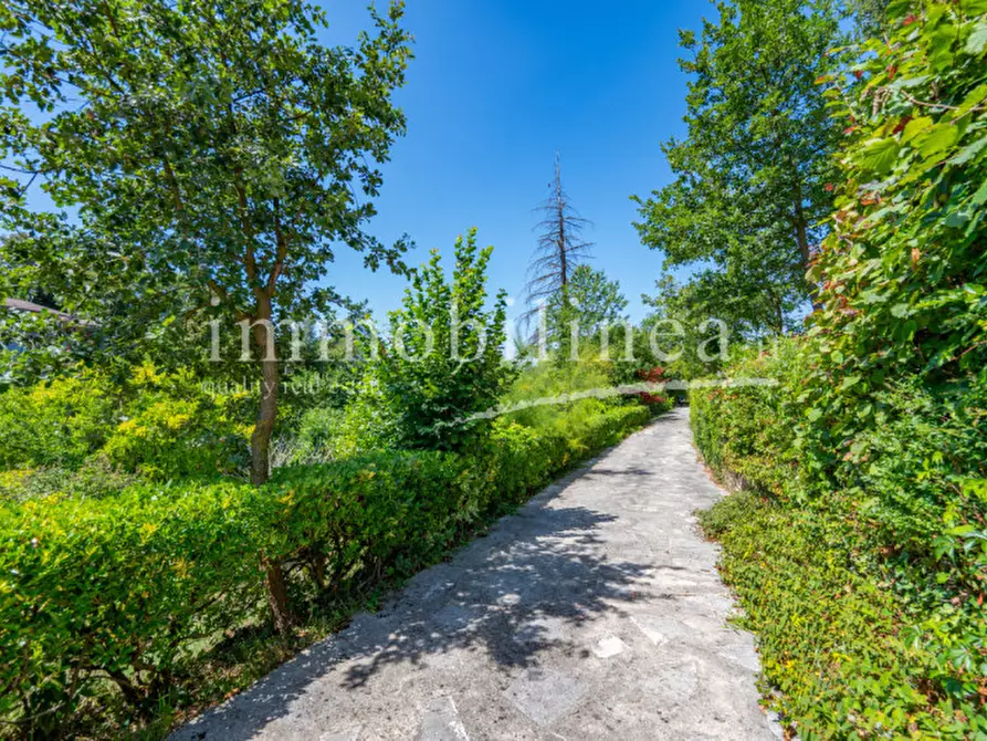 Immagine 2 di Villa in vendita  in Via del Carro a San Zeno Di Montagna