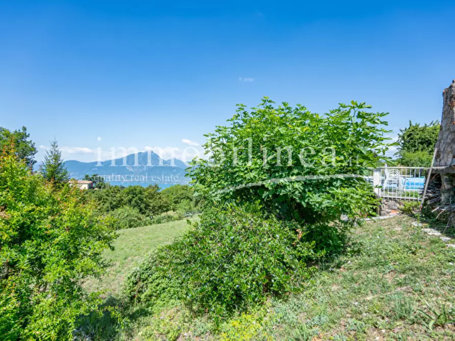Immagine 10 di Villa in vendita  in Via del Carro a San Zeno Di Montagna