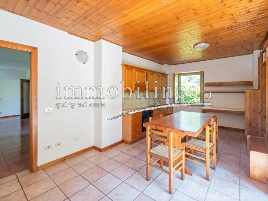 Immagine 28 di Villa in vendita  in Via del Carro a San Zeno Di Montagna