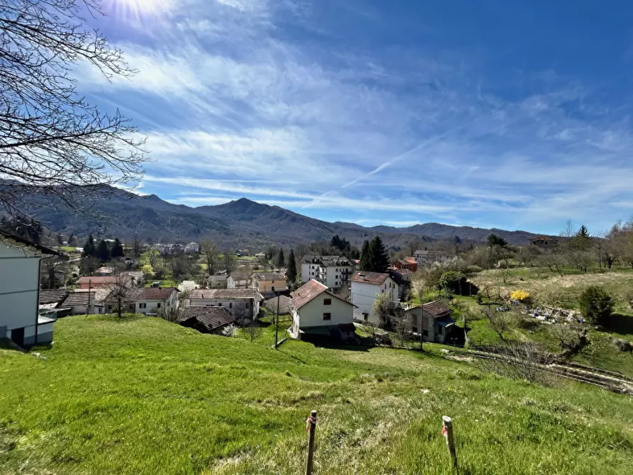 Immagine 1 di Appartamento in vendita  in Via Relama a Rovegno