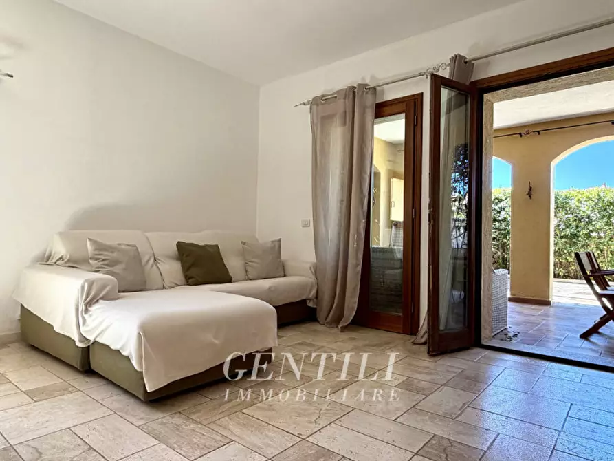 Immagine 2 di Appartamento in vendita  a Arzachena