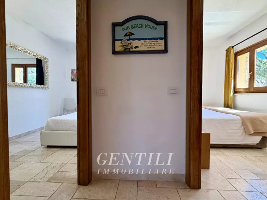 Immagine 12 di Appartamento in vendita  a Arzachena