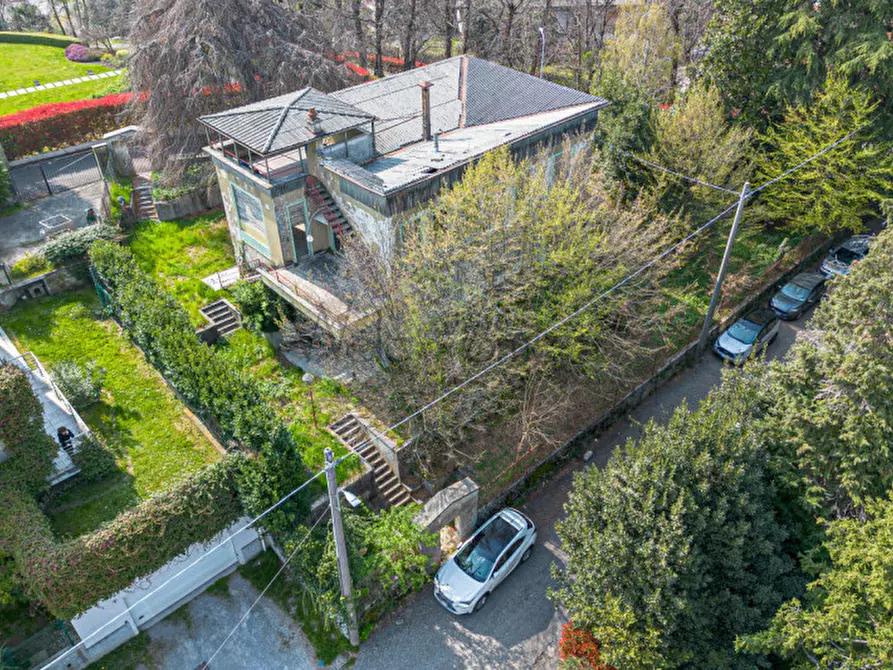 Immagine 2 di Villa in vendita  in VIA FIUME a Inverigo