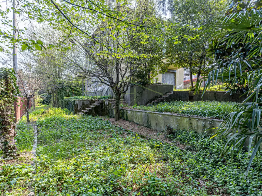 Immagine 8 di Villa in vendita  in VIA FIUME a Inverigo