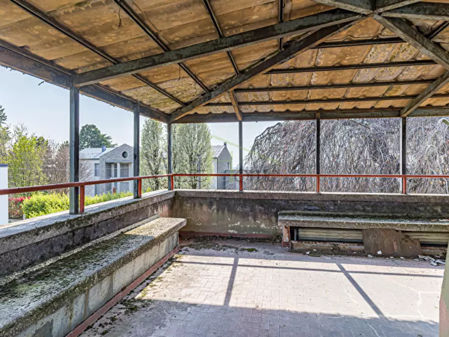 Immagine 15 di Villa in vendita  in VIA FIUME a Inverigo