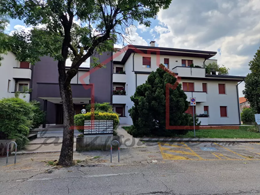 Immagine 1 di Appartamento in vendita  in Via Molinare a Castello Di Godego