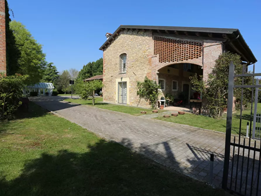 Immagine 3 di Villa in vendita  in via bandizzà a Nanto