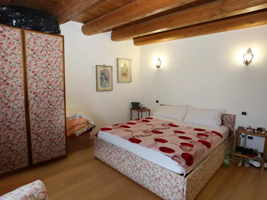 Immagine 38 di Villa in vendita  in via bandizzà a Nanto
