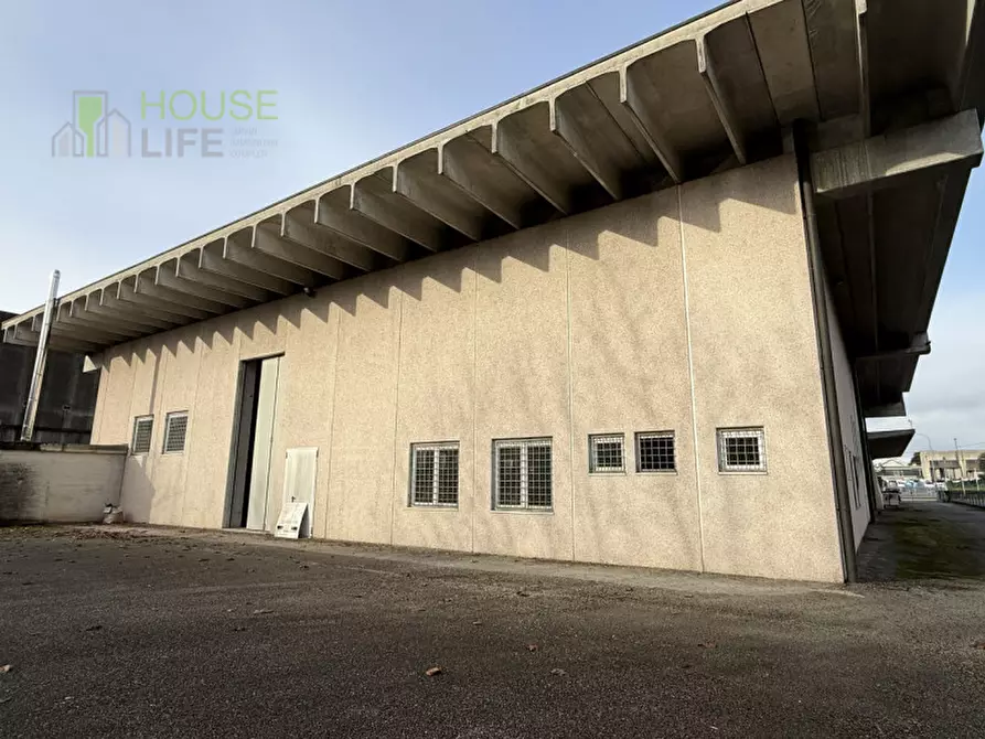 Immagine 8 di Capannone industriale in vendita  in Strada Postumia a Vicenza