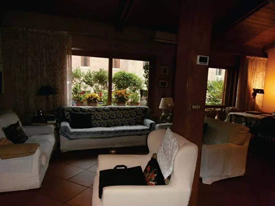 Immagine 3 di Appartamento in vendita  in Piazza Galileo Galilei, 3 a Bologna