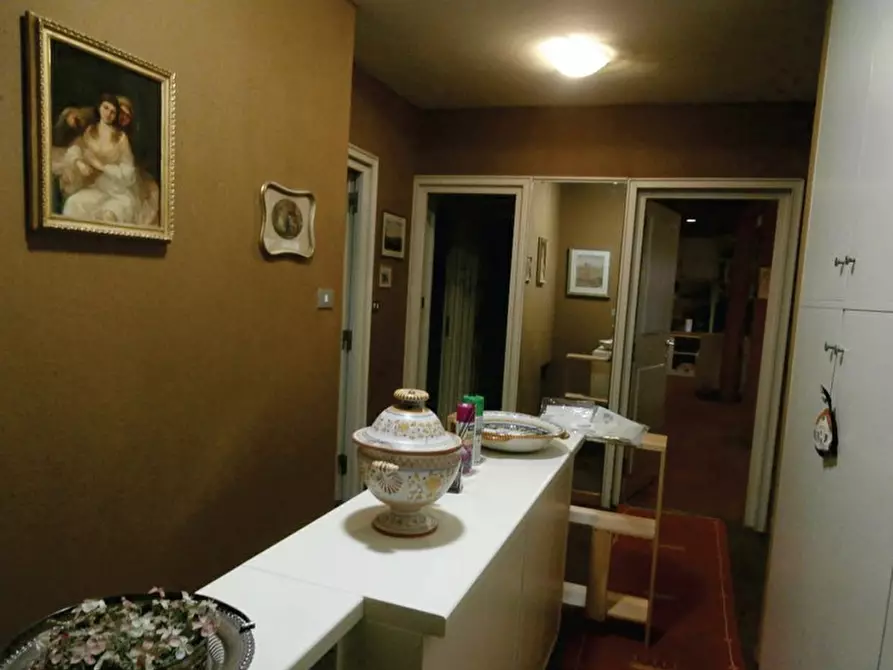 Immagine 4 di Appartamento in vendita  in Piazza Galileo Galilei, 3 a Bologna