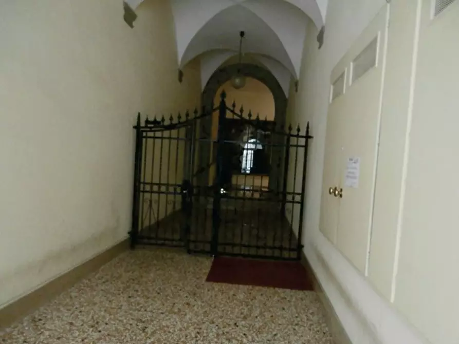 Immagine 8 di Appartamento in vendita  in Piazza Galileo Galilei, 3 a Bologna