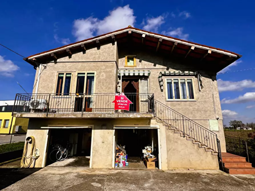 Immagine 1 di Casa indipendente in vendita  in Via Finale a Villa Estense