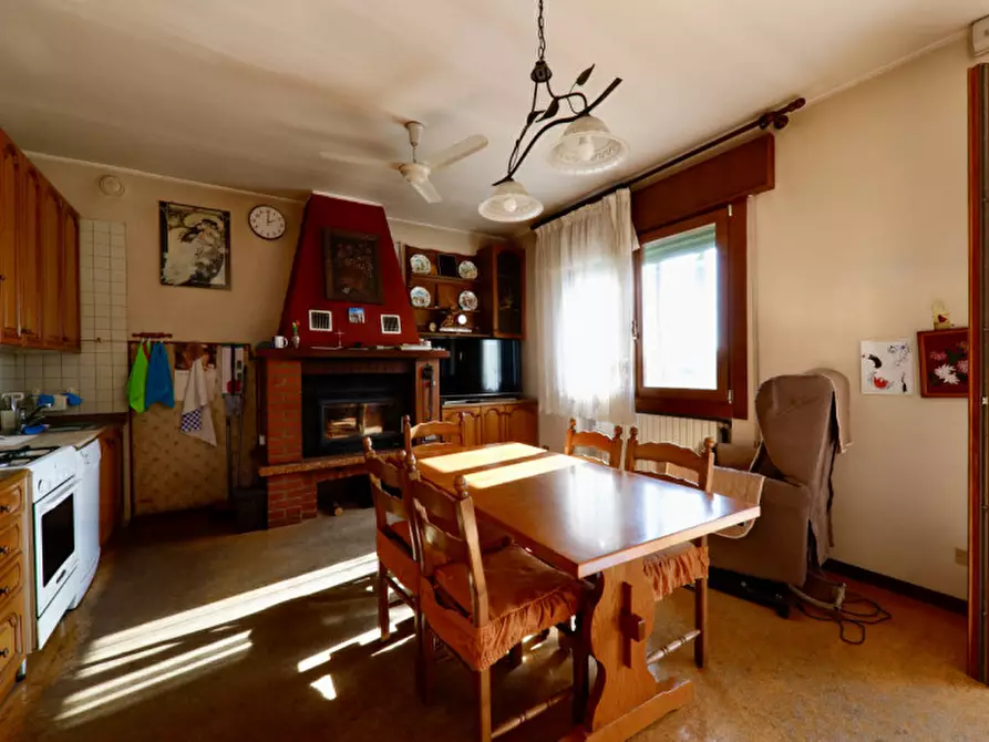 Immagine 5 di Casa indipendente in vendita  in Via Finale a Villa Estense