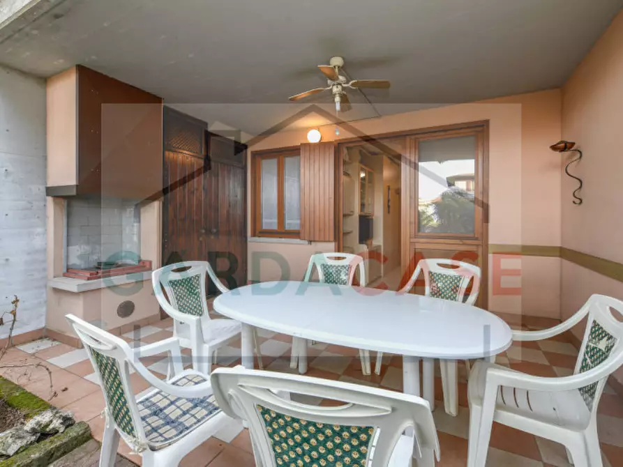 Immagine 5 di Appartamento in vendita  in Via Giulio Cesare a Desenzano Del Garda