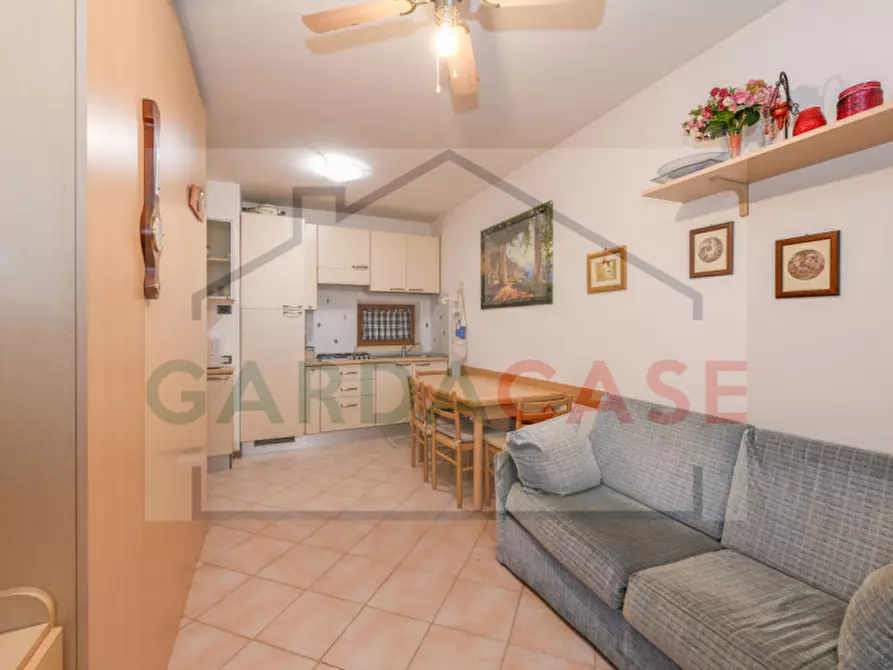 Immagine 8 di Appartamento in vendita  in Via Giulio Cesare a Desenzano Del Garda