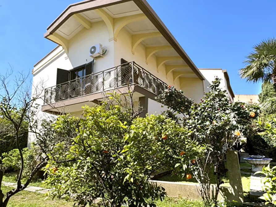 Immagine 2 di Villa in vendita  in Via Mazzini 112 a Capoterra