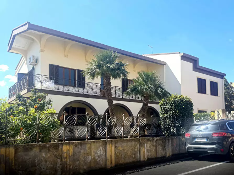 Immagine 3 di Villa in vendita  in Via Mazzini 112 a Capoterra