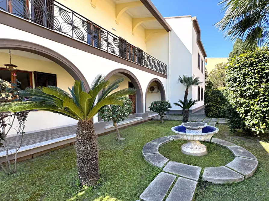 Immagine 4 di Villa in vendita  in Via Mazzini 112 a Capoterra