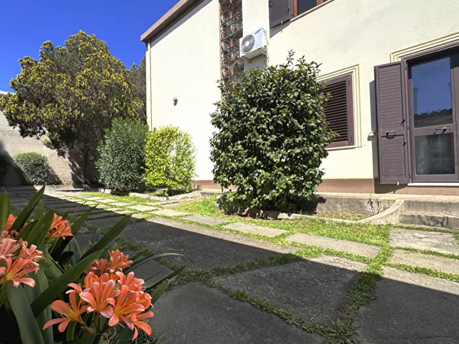 Immagine 6 di Villa in vendita  in Via Mazzini 112 a Capoterra