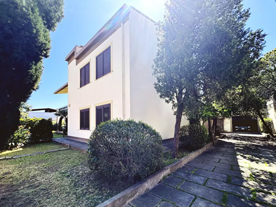 Immagine 7 di Villa in vendita  in Via Mazzini 112 a Capoterra
