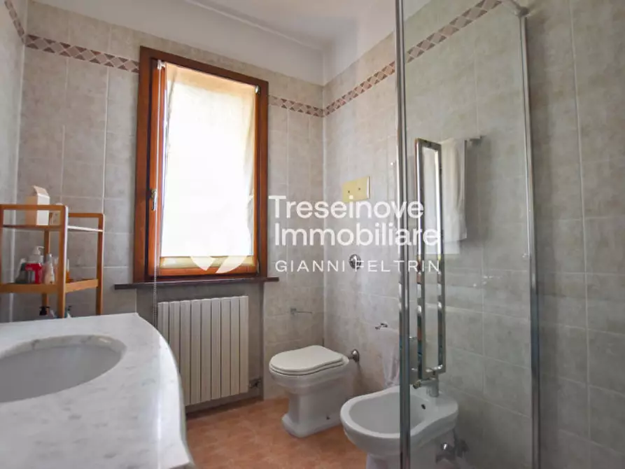 Immagine 5 di Casa indipendente in vendita  in Via Divisione Cadore a Paese