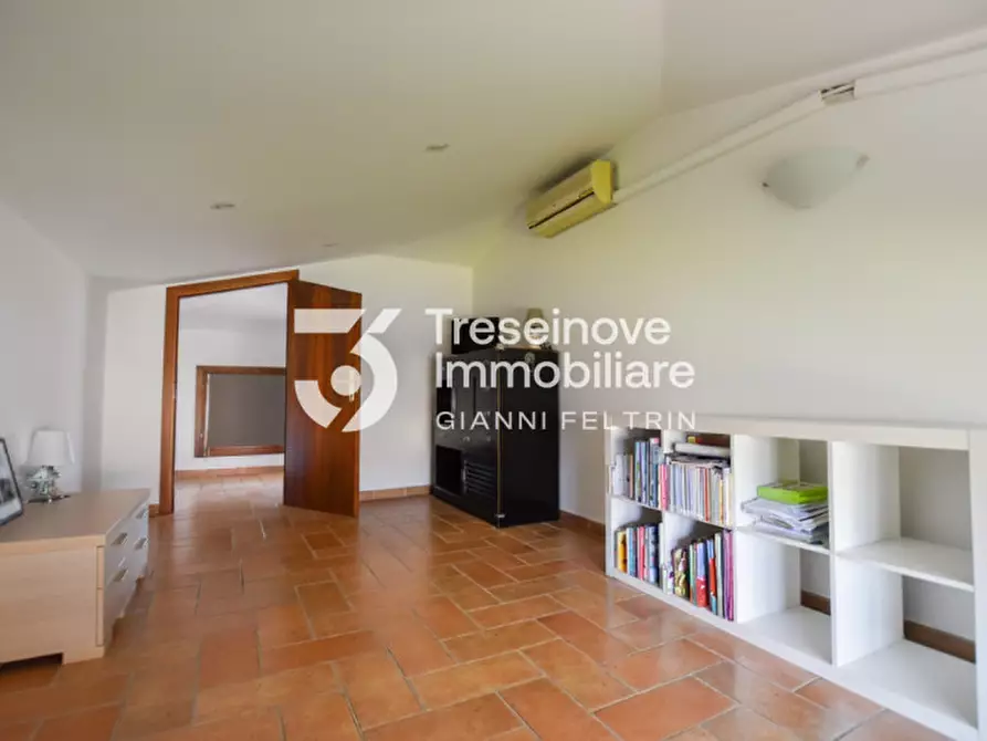 Immagine 13 di Casa indipendente in vendita  in Via Divisione Cadore a Paese