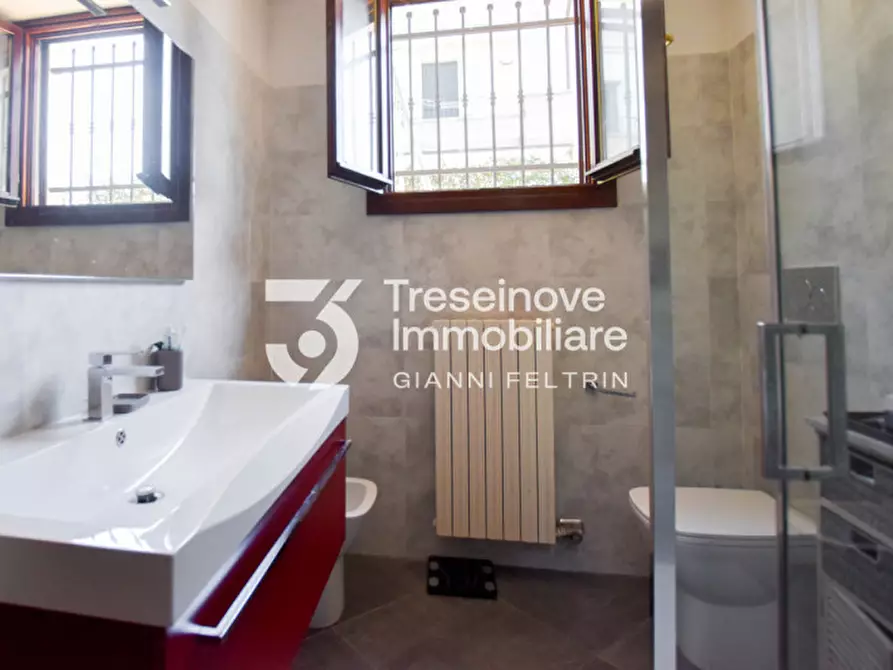 Immagine 16 di Casa indipendente in vendita  in Via Divisione Cadore a Paese