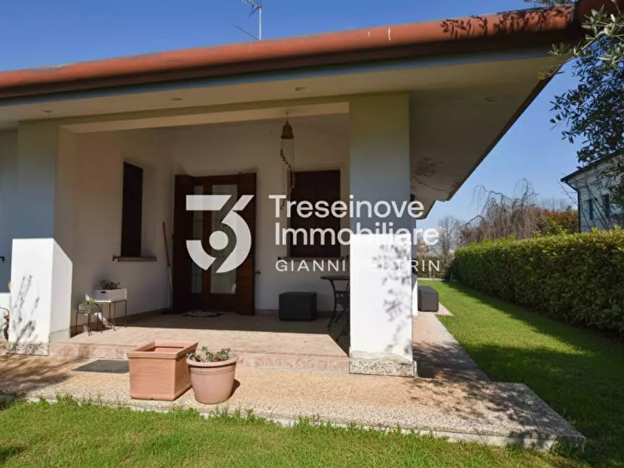 Immagine 22 di Casa indipendente in vendita  in Via Divisione Cadore a Paese