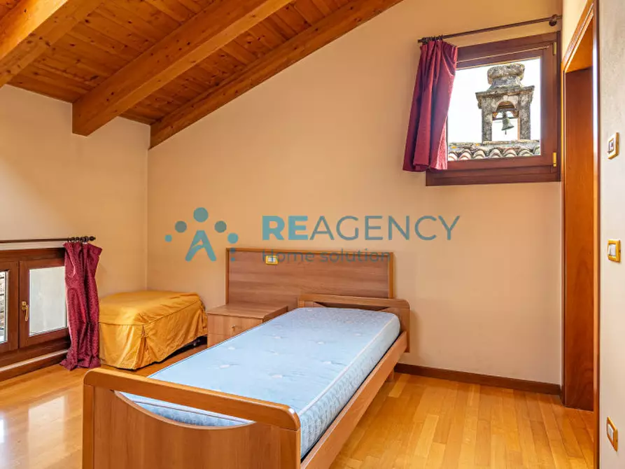 Immagine 7 di Bed & Breakfast in vendita  in via roma 5 a Trissino