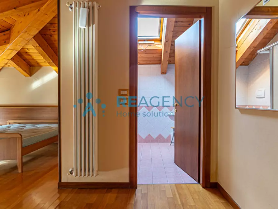 Immagine 15 di Bed & Breakfast in vendita  in via roma 5 a Trissino