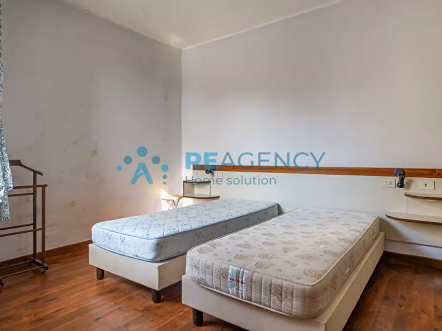 Immagine 28 di Bed & Breakfast in vendita  in via roma 5 a Trissino